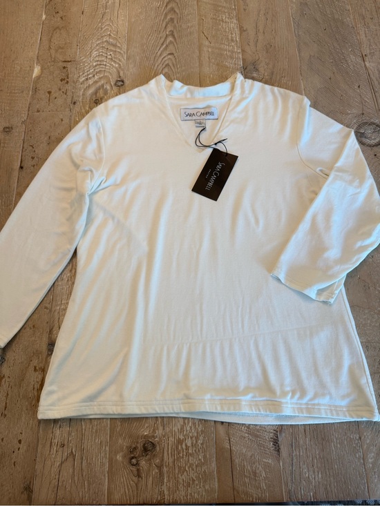 Sara Campbell Tops - Sara Campbell Off White Long-Sleeve V-Neck Shirt L NWT